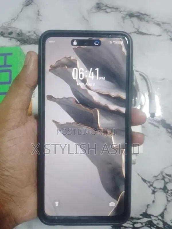 Infinix Hot 40i 8GB 128GB (Used)
