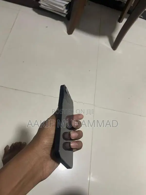 Apple iPhone 13 (Used)