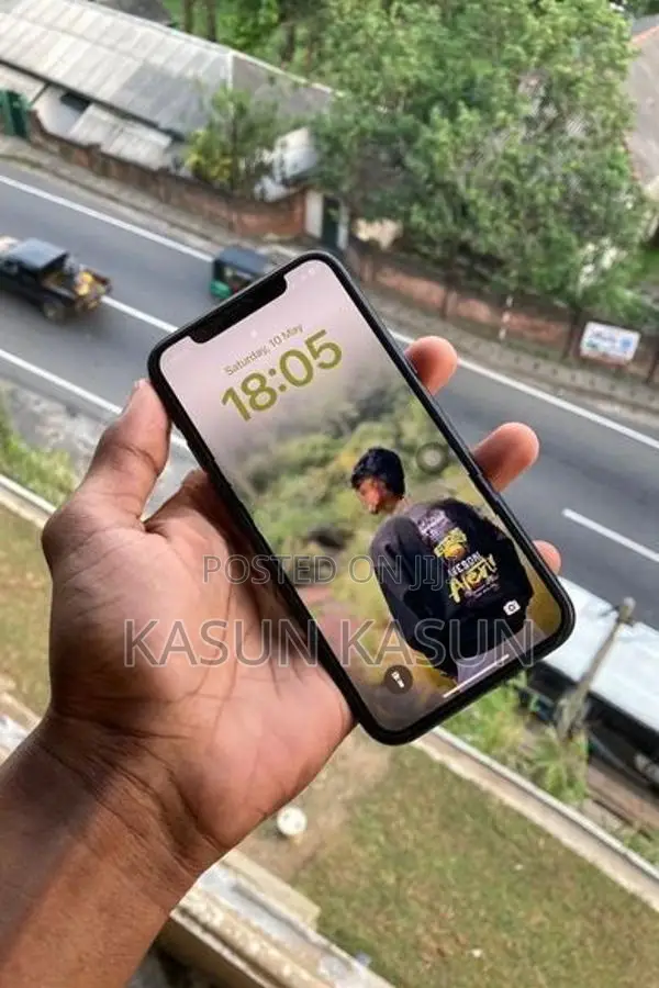 Apple iPhone 11 Pro 256GB (Used)