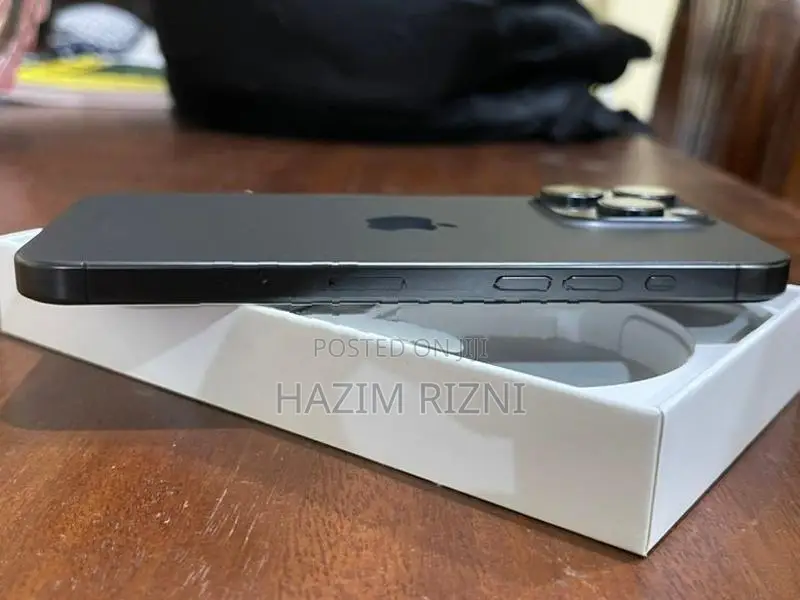 Apple iPhone 15 Pro Max (Used)