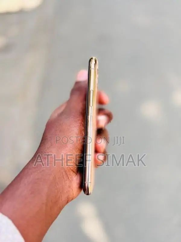 Apple iPhone 11 Pro (Used)