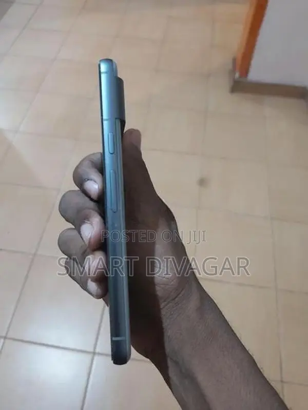 Google Pixel 8 (Used)
