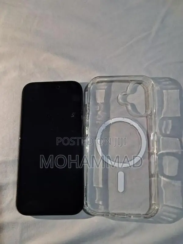 Apple iPhone 16 (Used)