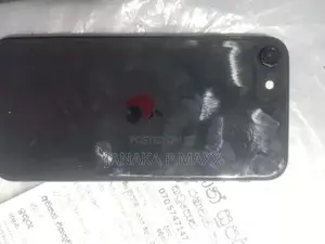 Apple iPhone SE 2 (Used)
