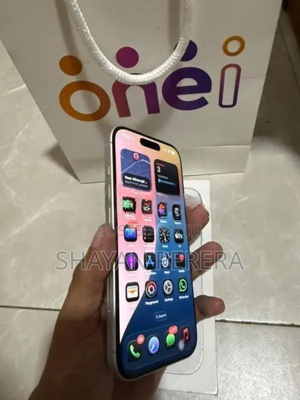 Apple iPhone 17 (Used)