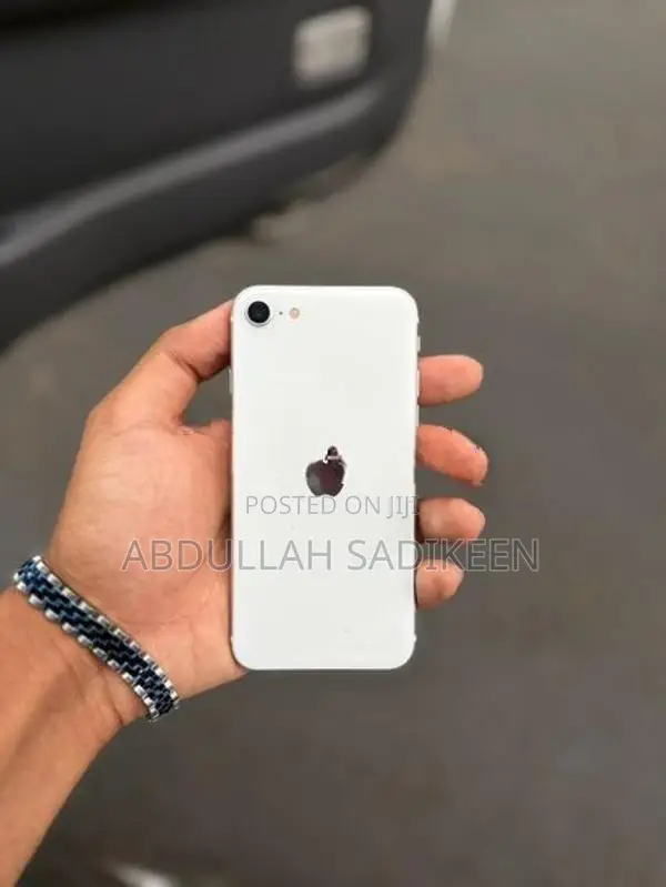 Apple iPhone SE (Used)