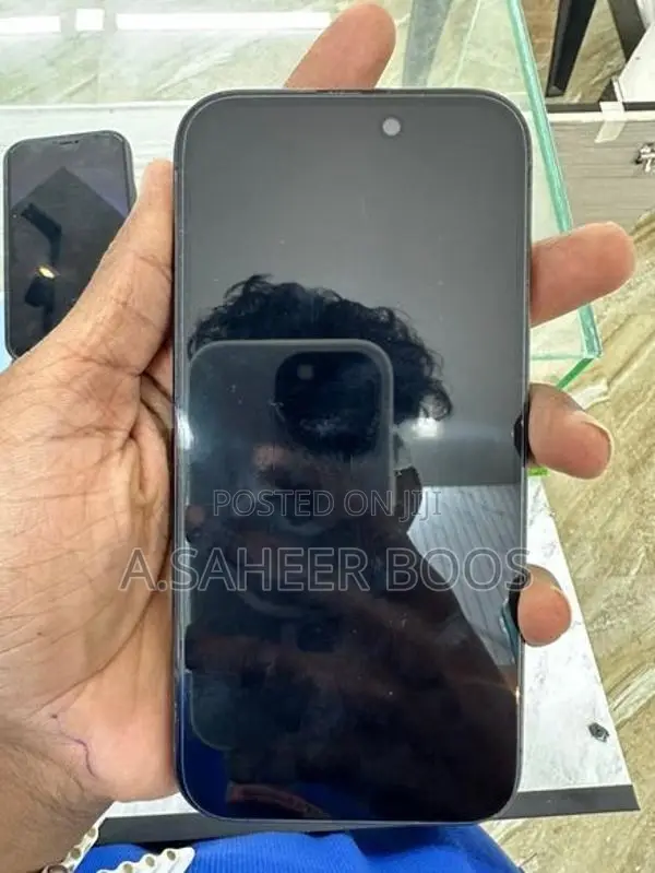 Apple iPhone 15 Pro (Used)