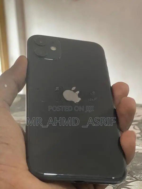 Apple iPhone 11 (Used)