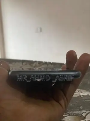 Apple iPhone 11 (Used)
