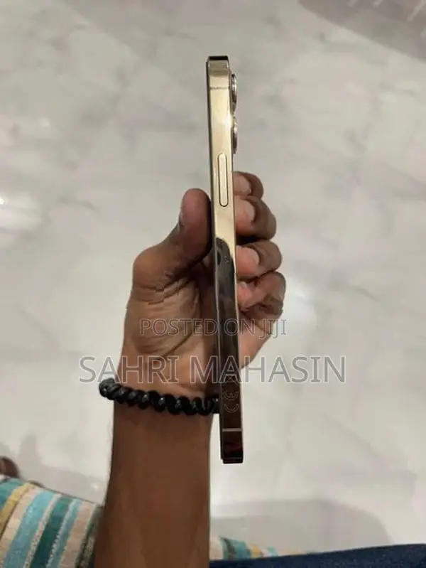 Apple iPhone 12 Pro (Used)
