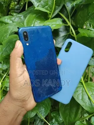 Samsung Galaxy M10 2Gb 16GB (Used)