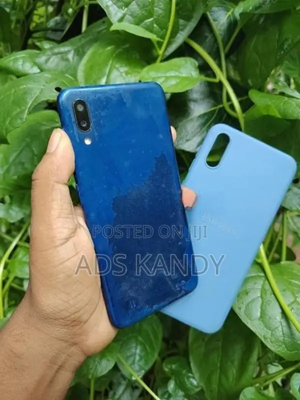 Samsung Galaxy M10 2Gb 16GB (Used)