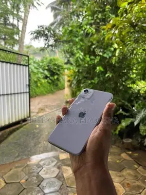 Apple iPhone 11 TM (Used)