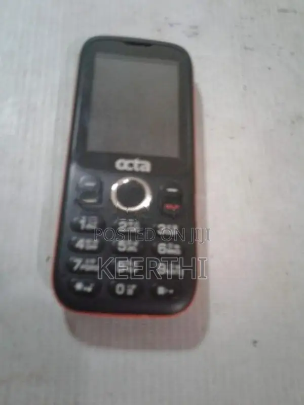 Oscal Keyboard Phone (Used)
