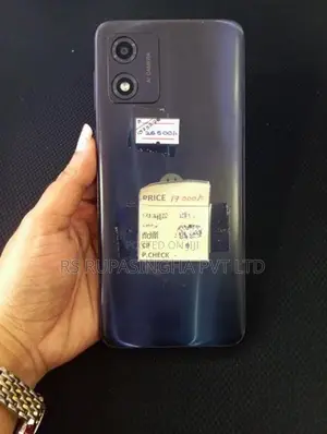 Moto E13 2GB/64GB (Used)
