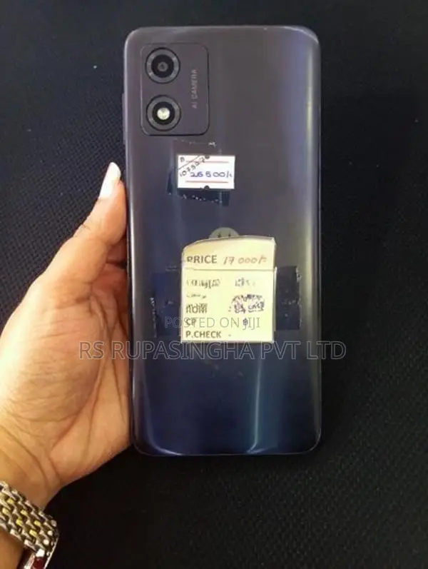 Moto E13 2GB/64GB (Used)