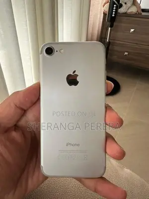 Apple iPhone 7 128GB (Used)