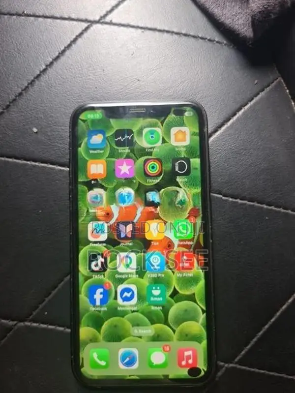 Apple iPhone XR (Used)