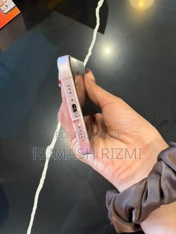 Apple iPhone 15 128GB (Used)