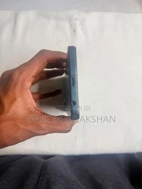 Vivo Y04 (Used)