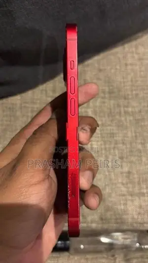 Apple iPhone 13 Red (Used)
