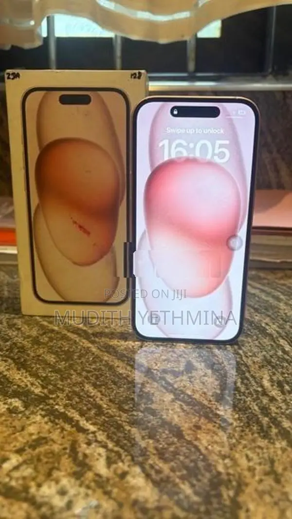 Apple iPhone 15 (Used)