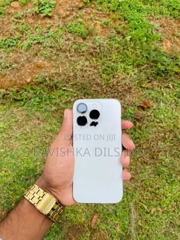 Apple iPhone 15 Pro (Used)
