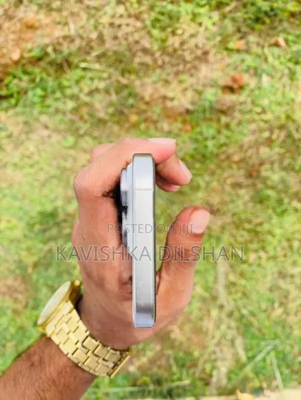 Apple iPhone 15 Pro (Used)