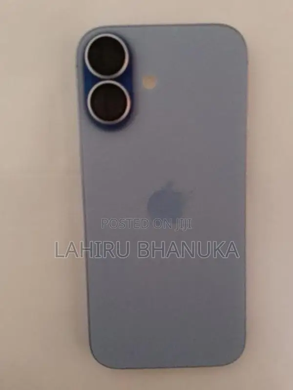 Apple iPhone 17 i phone (Used)