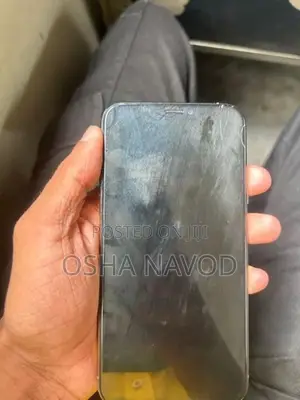 Apple iPhone XS (Used)