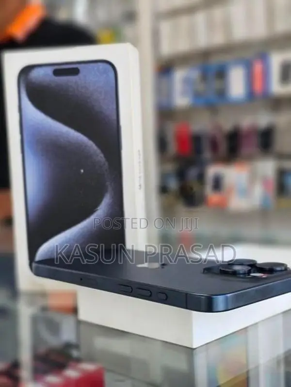 Apple iPhone 15 Pro Max 256GB (Used)