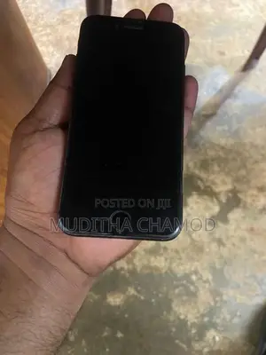 Apple iPhone 7 (Used)
