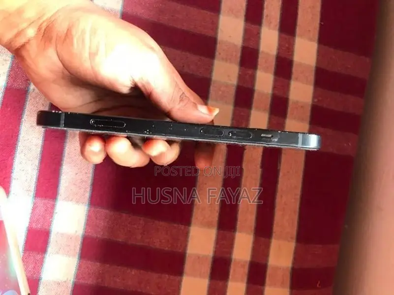 Apple iPhone 15 (Used)