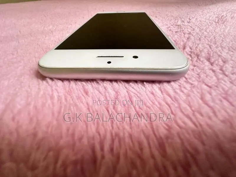 Apple iPhone 8 64 GB (Used)