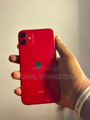 Apple iPhone 11 Product Red (Used)