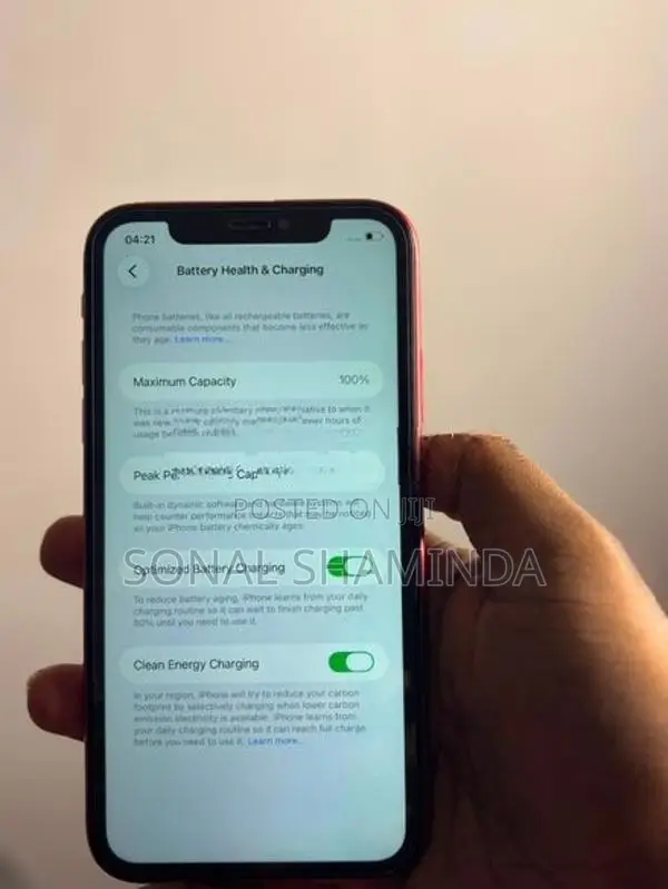 Apple iPhone 11 Product Red (Used)