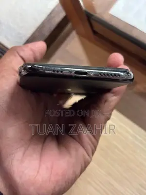 Apple iPhone 11 Pro 128GB (Used)