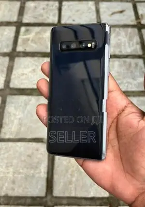 Samsung Galaxy S10 128GB (Used)