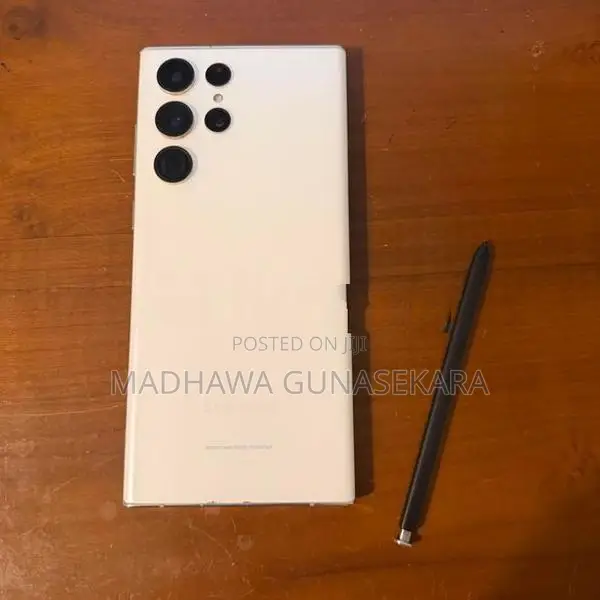 Samsung Galaxy S22 Ultra (Used)