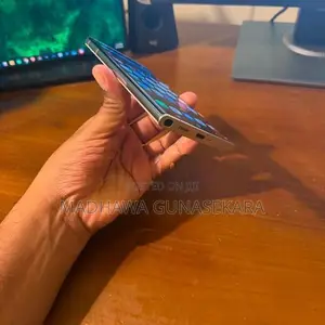 Samsung Galaxy S22 Ultra (Used)