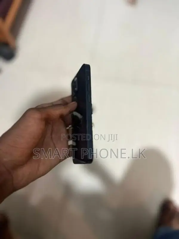 Apple iPhone 13 mini (Used)