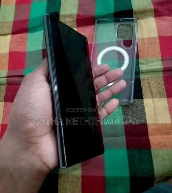 Samsung Galaxy S22 Ultra (Used)