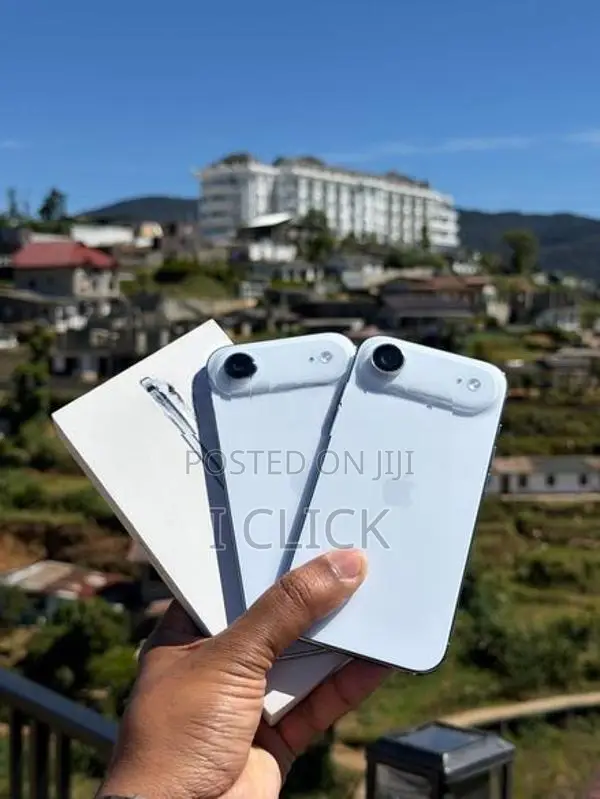 Apple iPhone 17 Air 256GB (Used)