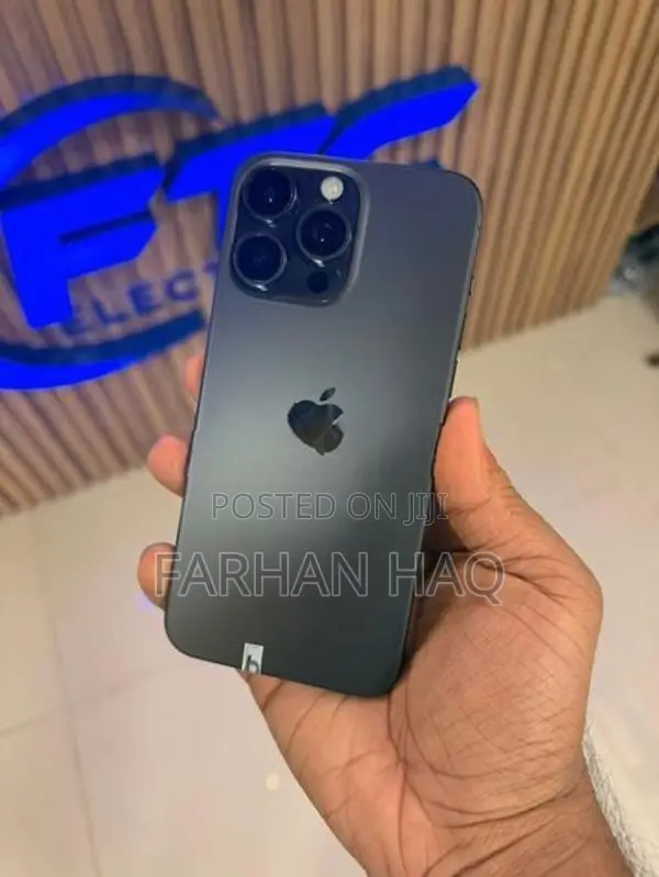 Apple iPhone 15 Pro Max (Used)