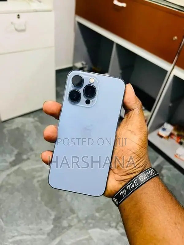 Apple iPhone 13 Pro 256GB (Used)