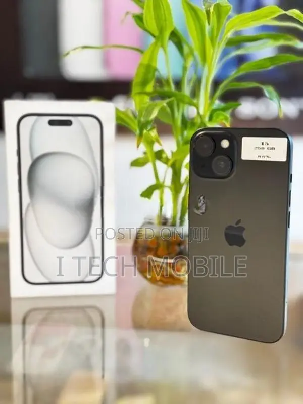 Apple iPhone 15 256GB (Used)