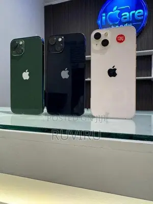 Apple iPhone 13 (Used)