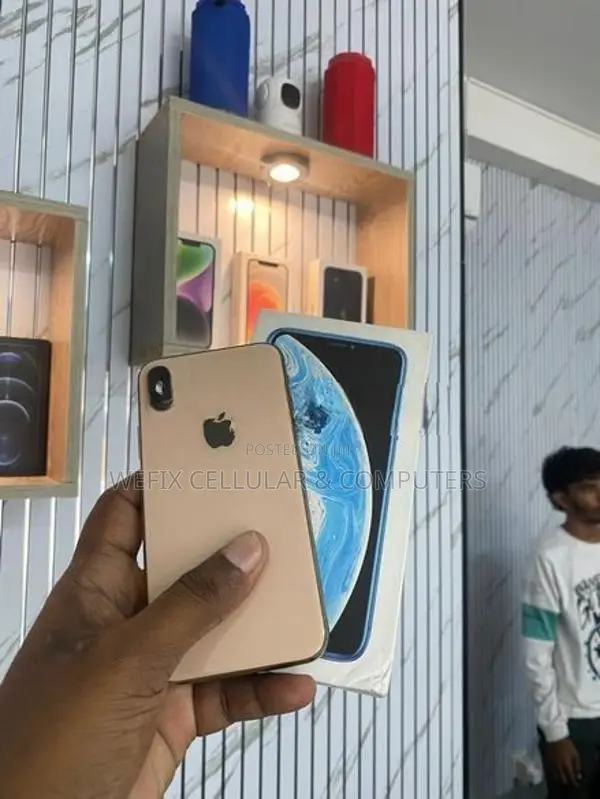 Apple iPhone XS 256GB Gold (Used)
