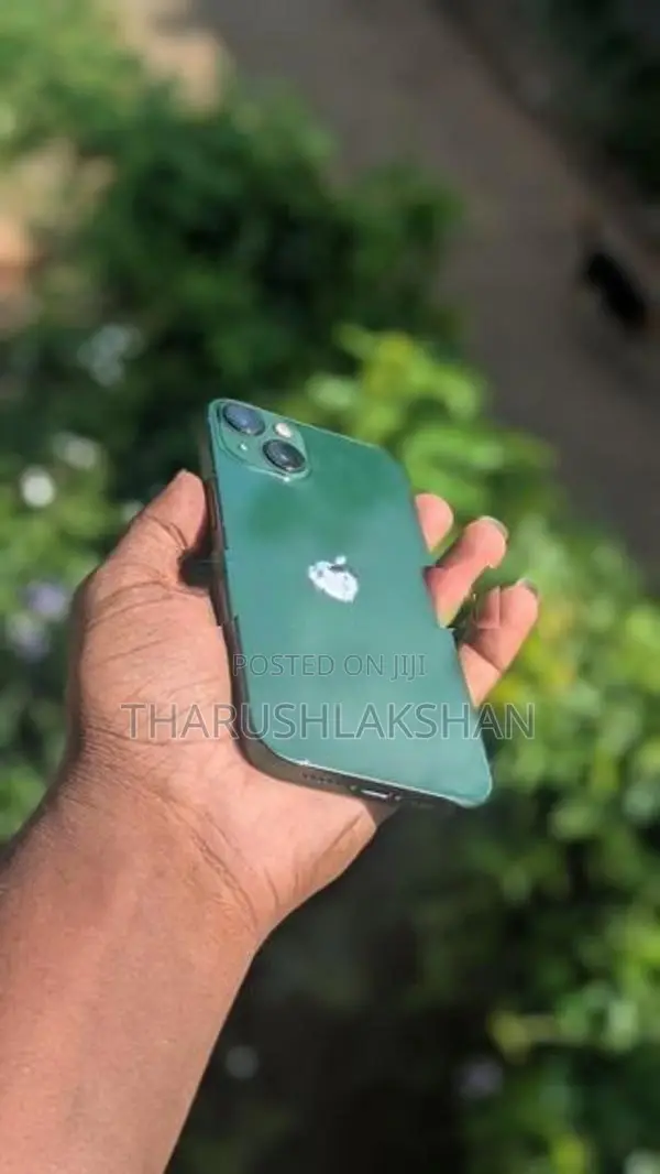 Apple iPhone 13 (Used)
