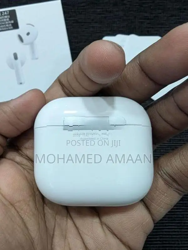 Apple AirPods 4